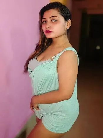 Curvy call girls Alpha 1, Greater Noida