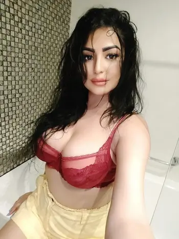 Sexy Alpha 1, Greater Noida Call GIrls